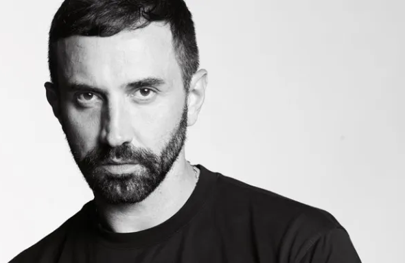 Riccardo Tisci é Acusado de Agressão Sexual em Nova York: Adriana Verbicario